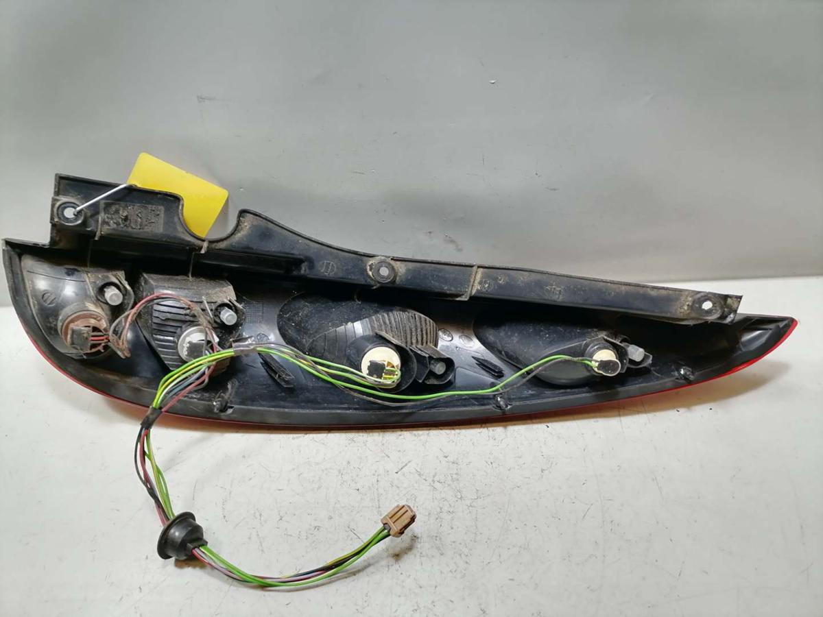 Nissan Almera Tino original R&uuml;cklicht R&uuml;ckleuchte Schlussleuchte links Bj.2003